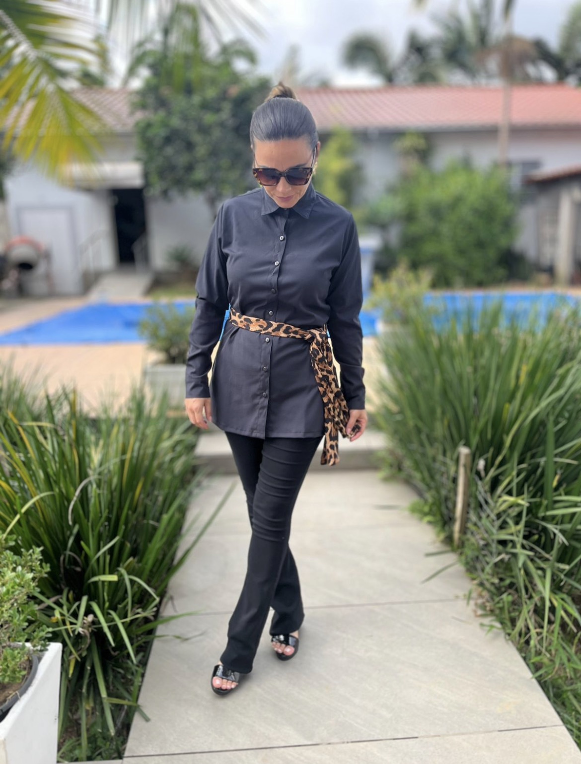 Camisa Lisa Alongada Feminina - Botão ML - Imagem 3