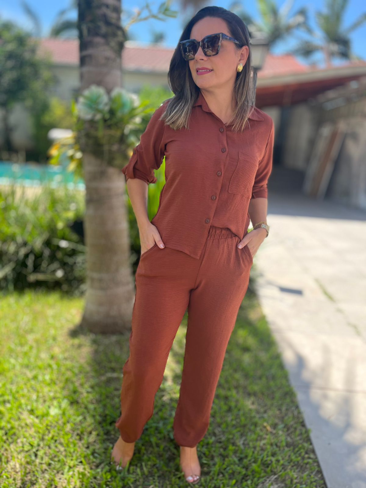 Camisa Cropped Crepe c/bolso - Imagem 7