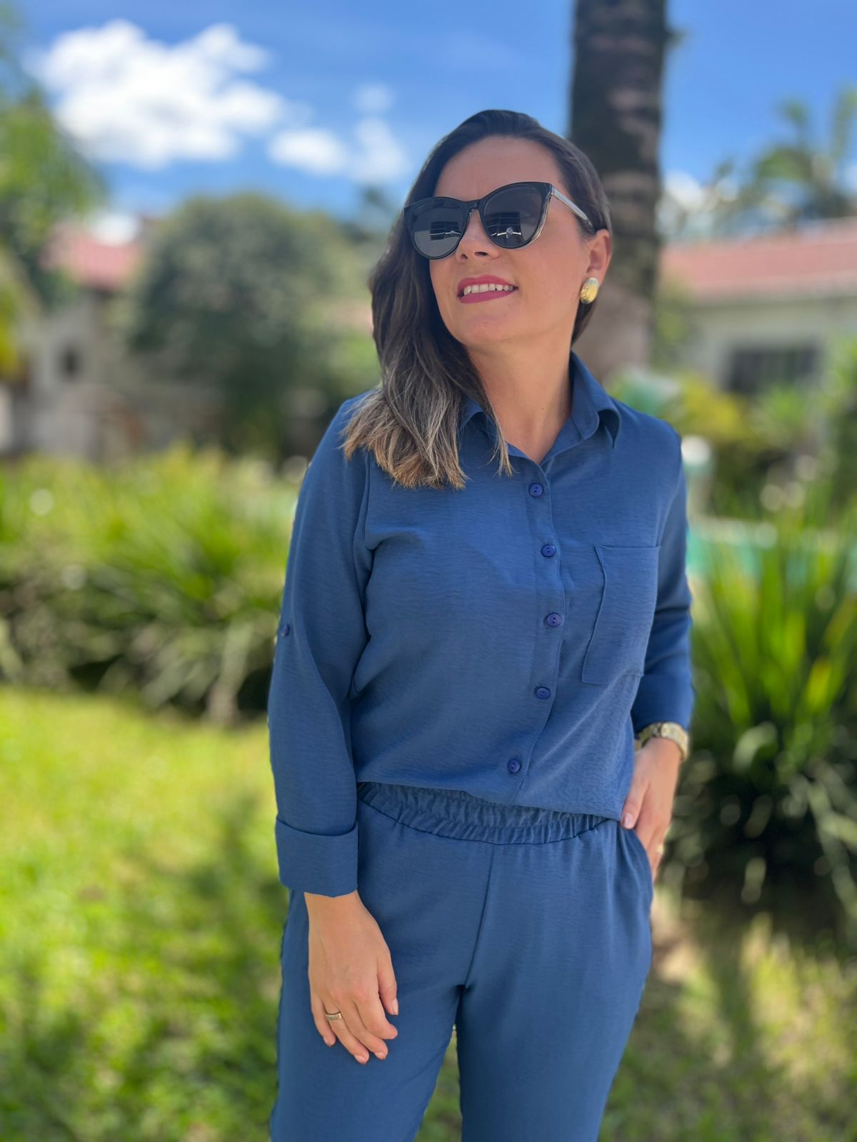 Camisa Cropped Crepe c/bolso - Imagem 9