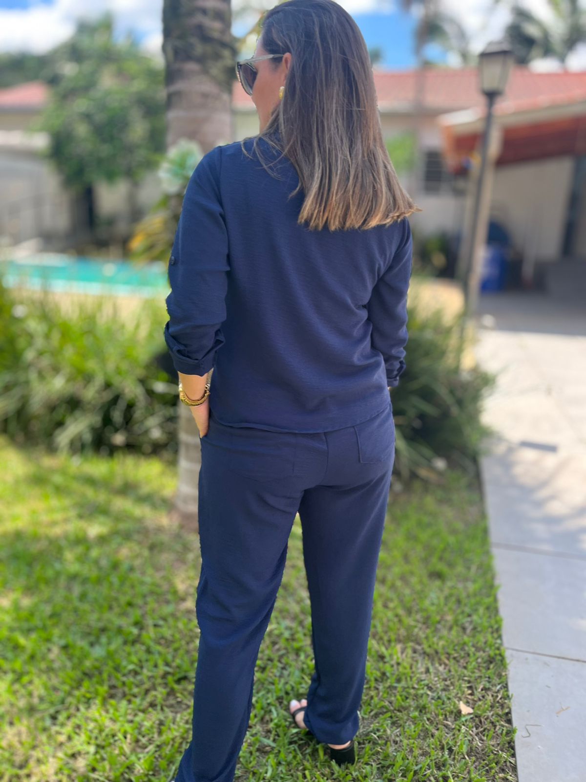 Camisa Cropped Crepe c/bolso - Imagem 13